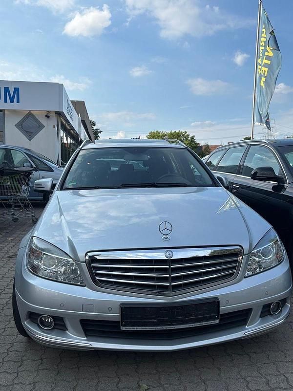 Gebraucht Mercedes C250 204 PS (150 kW) 2011 Silber Kombi