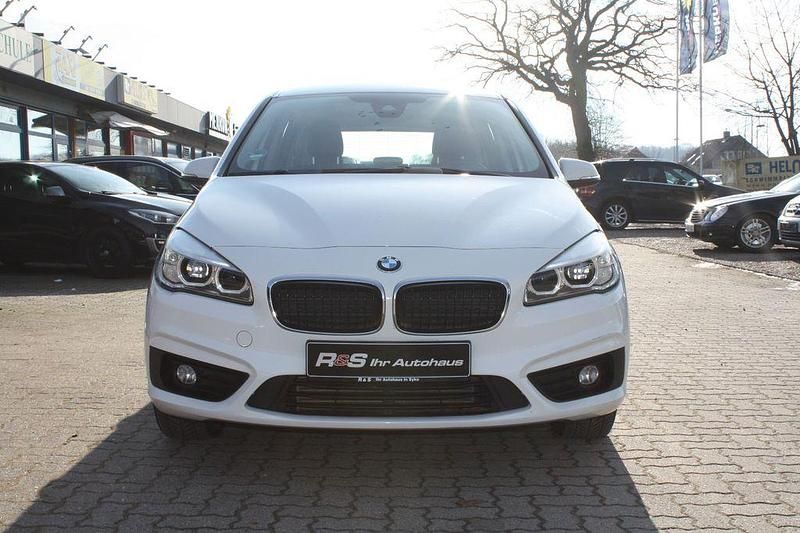 Gebraucht BMW 216 Advantage 102 PS (75 kW) 2016 Alpinweiss iii Kombi
