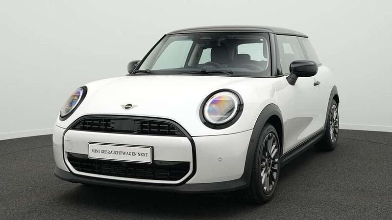 Weiß Gebraucht 2024 Mini Cooper Classic Kleinwagen | 26.255 € (Fairer Preis) - Bild 1/4