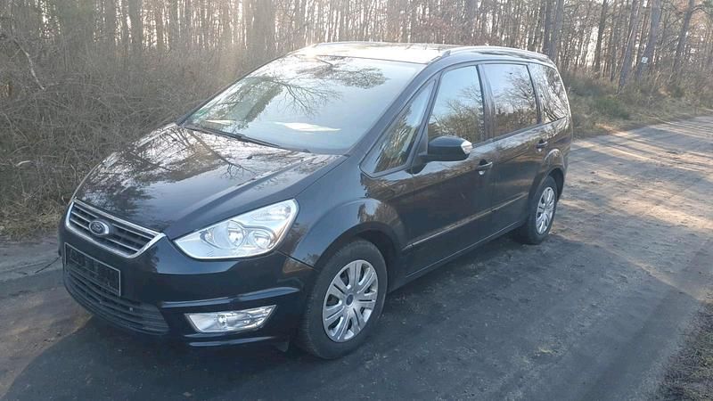 Gebraucht Ford Galaxy 140 PS (102 kW) 2011 Schwarz Van / Kleinbus
