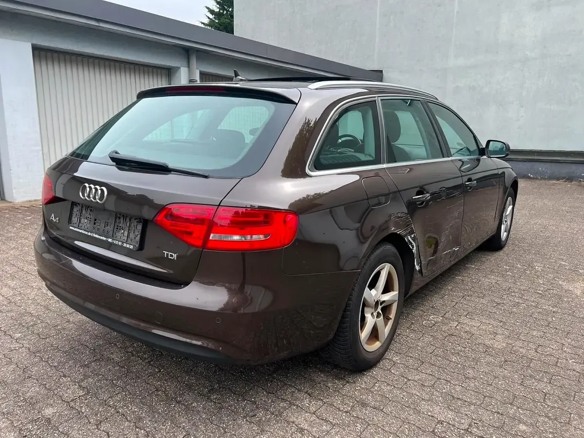 Gebraucht Audi A4 142 PS (104 kW) 2013 Braun Kombi