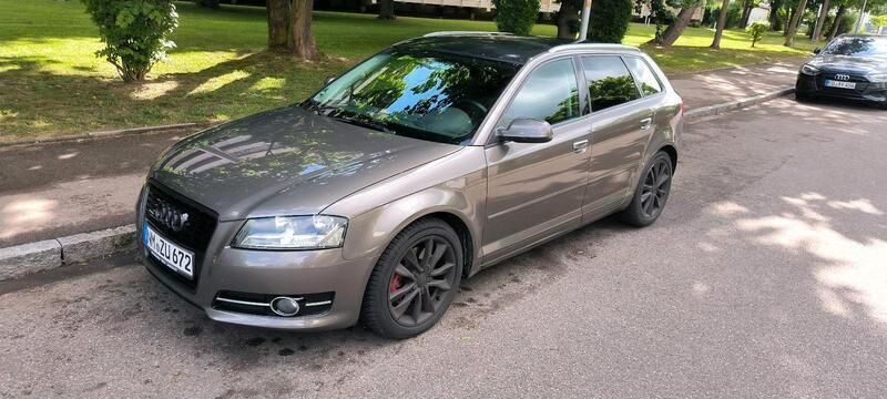 Grau Gebraucht 2011 Audi A3 Sportback Sport Kleinwagen | 6.399 € (Fairer Preis) - Bild 1/4