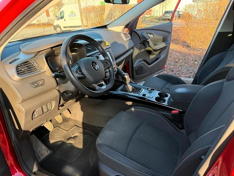 Gebraucht Renault Kadjar 130 PS (95 kW) 2015 Rot SUV