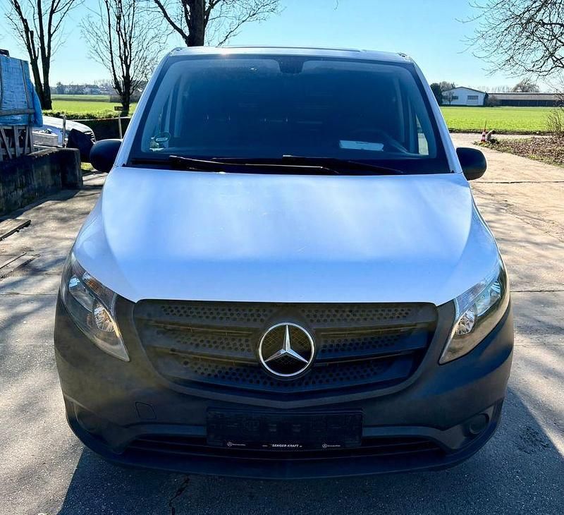 Gebraucht Mercedes Vito 114 PS (83 kW) 2019 Weiß Van