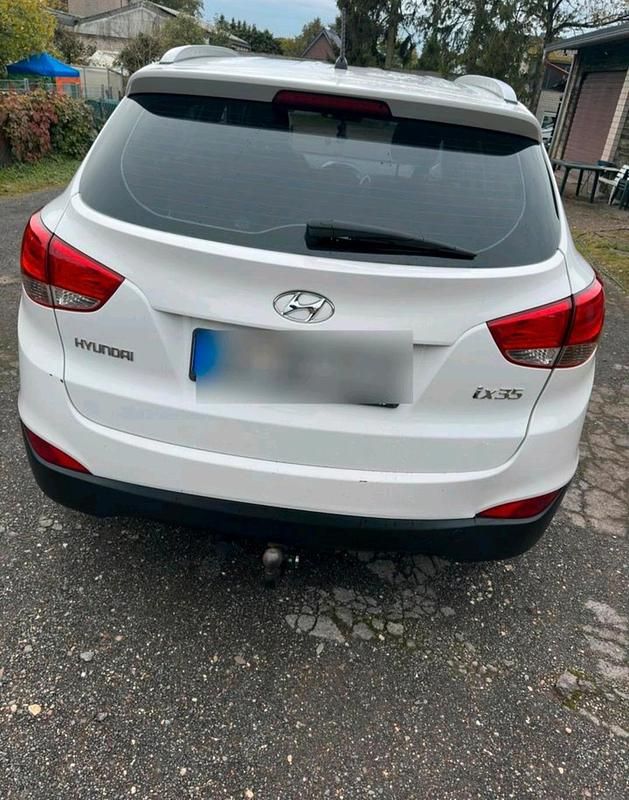 Weiß Gebraucht 2011 Hyundai ix35 SUV | 5.000 € (Fairer Preis) - Bild 1/4