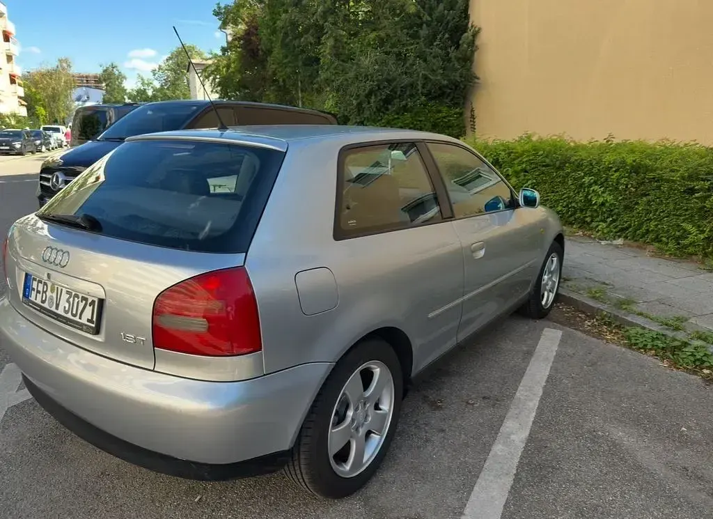 Gebraucht Audi A3 Attraction 125 PS (91 kW) 1998 Grau Kleinwagen