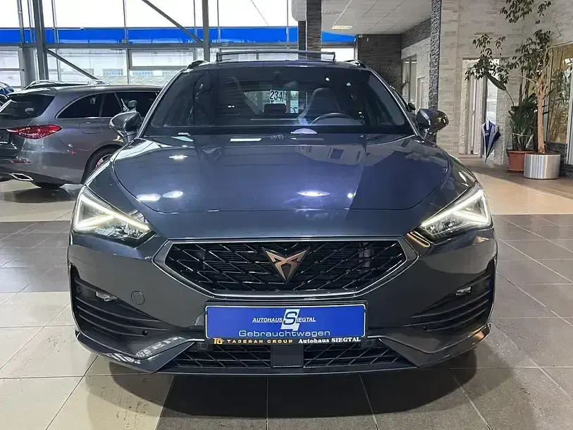 Usata Cupra Leon VZ 245 CV (180 kW) 2024 Grigio Station wagon