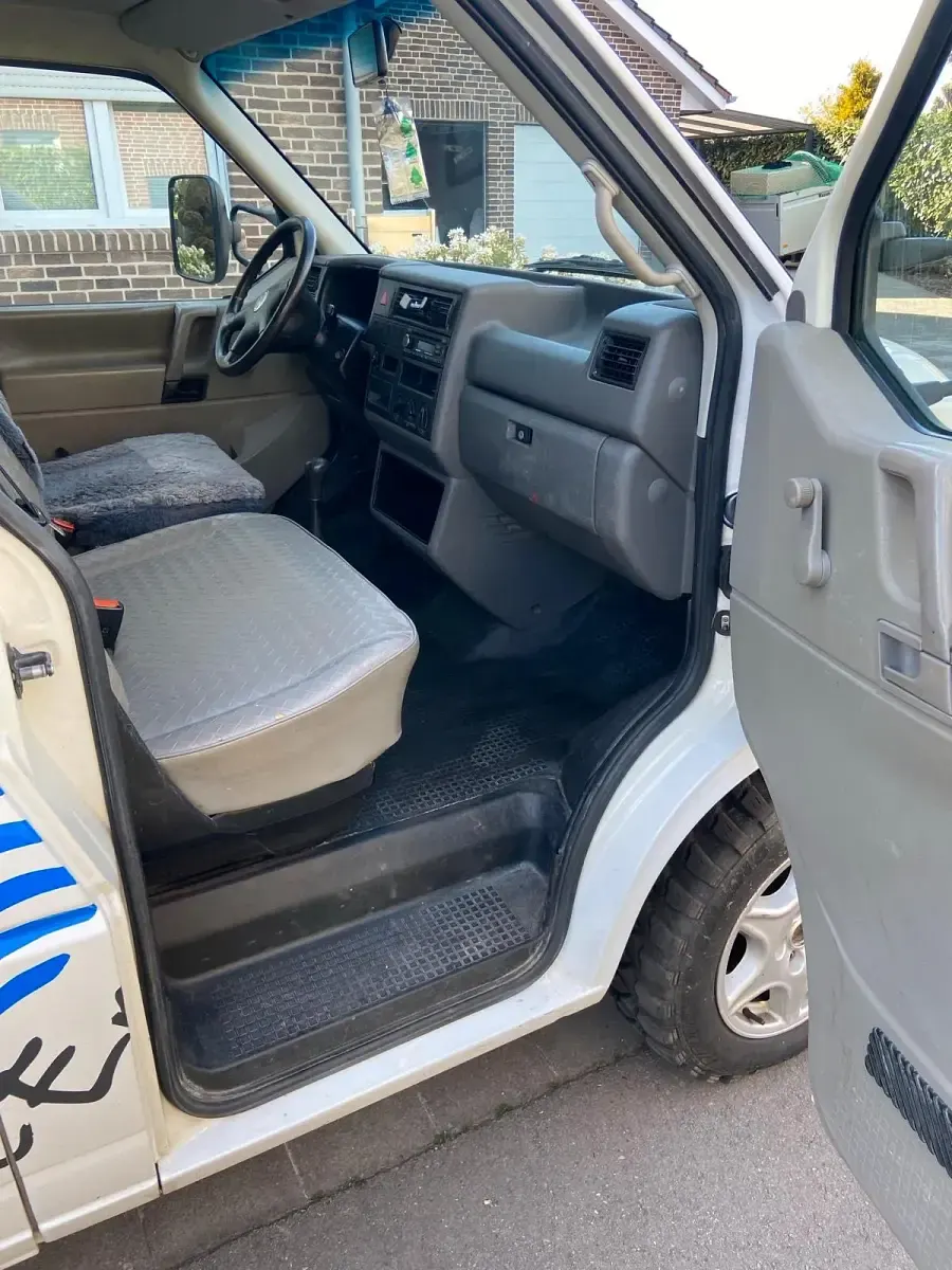 Second-hand VW T4 88 CP (64 kW) 2002 Alb Van