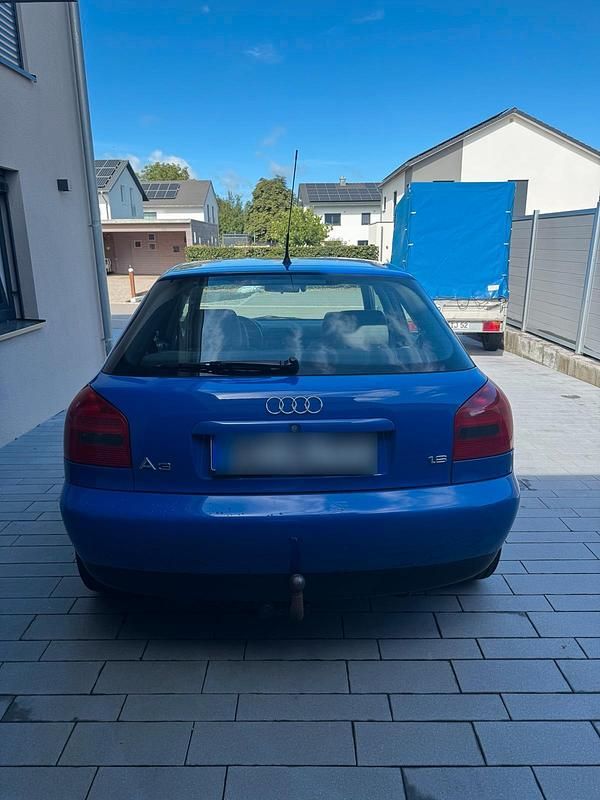 Gebraucht Audi A3 101 PS (74 kW) 1999 Blau Kleinwagen