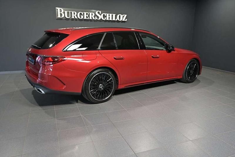Gebraucht Mercedes E300 AMG 197 PS (144 kW) 2024 Manufaktur patagonienrot metallic Kombi