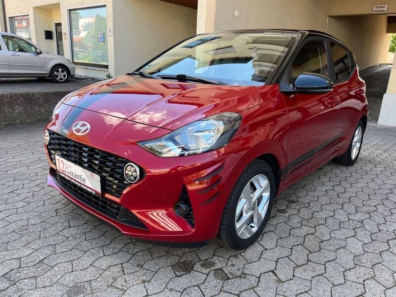 Rot Gebraucht 2020 Hyundai i10 Intro Edition Kleinwagen | 9.800 € (Fairer Preis) - Bild 1/4