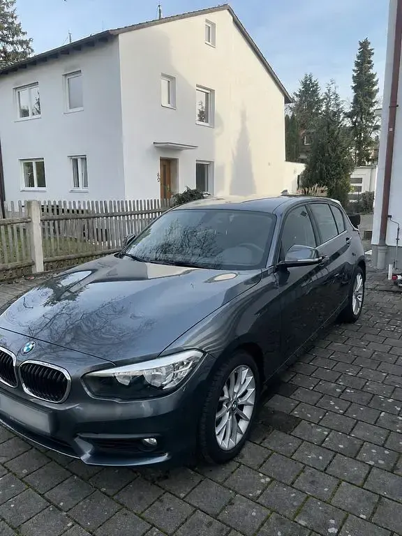 Gebraucht BMW 125 Advantage 218 PS (160 kW) 2016 Grau Kleinwagen