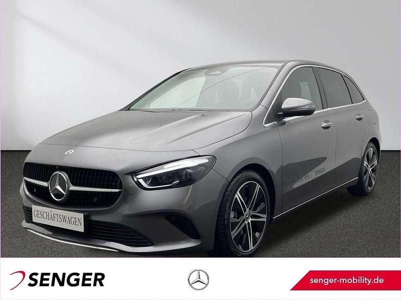 Andere Gebraucht 2025 Mercedes B200 Progressive Van / Kleinbus | 34.980 € (Teuer) - Bild 1/3
