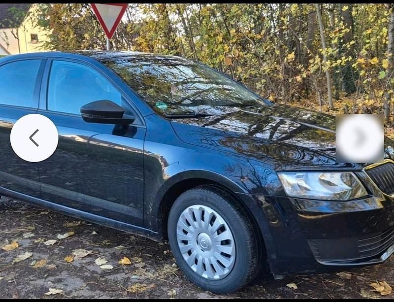 Gebraucht Skoda Octavia 116 PS (85 kW) 2016 Schwarz Kleinwagen