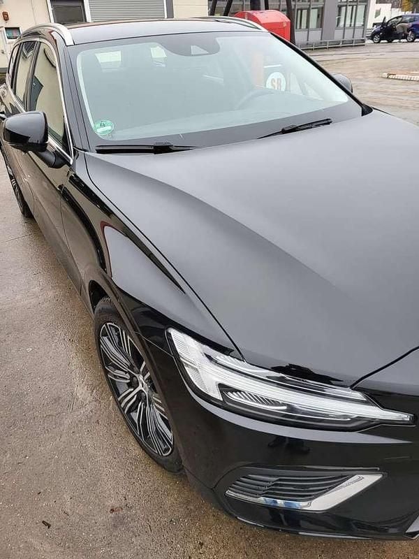 Gebraucht Volvo V60 253 PS (186 kW) 2022 Schwarz Kombi