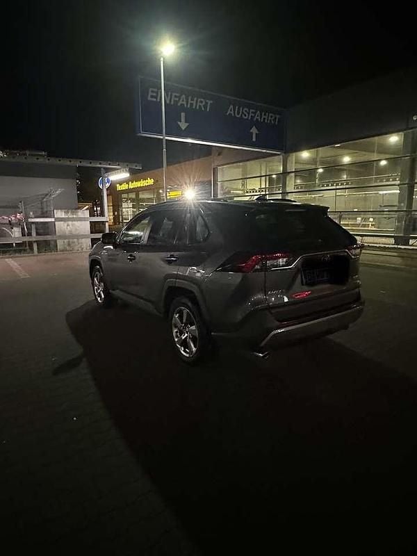 Gebraucht 2021 Toyota RAV4 Hybrid SUV | 28.000 € - Bild 1/4