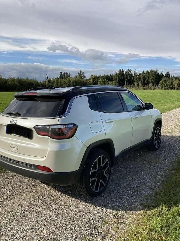 Gebraucht Jeep Compass Limited 170 PS (125 kW) 2017 SUV