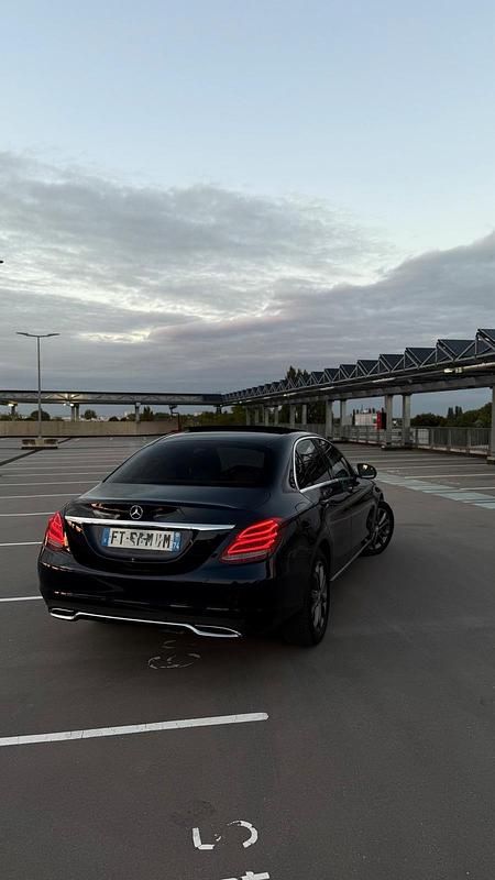 Blau Gebraucht 2016 Mercedes C250 Limousine | 17.690 € (Fairer Preis) - Bild 1/4