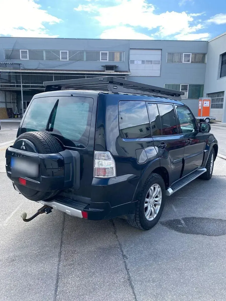 Gebraucht Mitsubishi Pajero Edition 200 PS (147 kW) 2013 Schwarz SUV