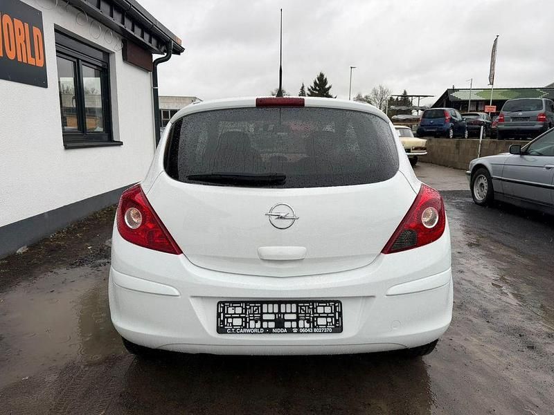 Gebraucht Opel Corsa 95 PS (69 kW) 2010 Weiß Kleinwagen