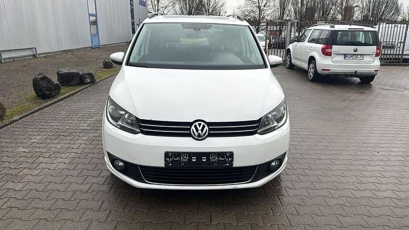 Gebraucht VW Touran Comfortline 105 PS (77 kW) 2010 Weiß Van / Kleinbus
