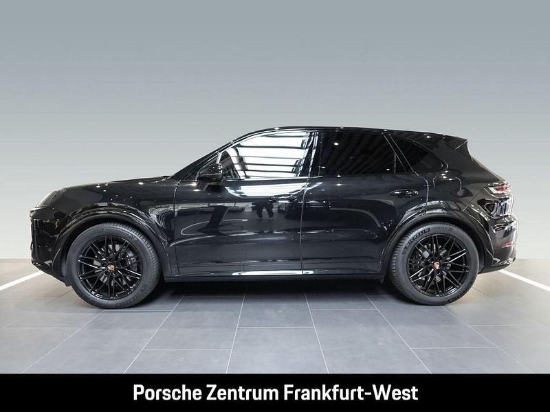 Gebraucht Porsche Cayenne 470 PS (345 kW) 2025 Chromitschwarzmetallic SUV
