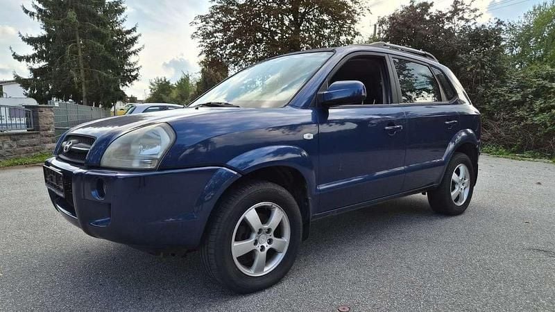 Blau Gebraucht 2008 Hyundai Tucson GLS SUV | 3.640 € (Guter Preis) - Bild 1/4