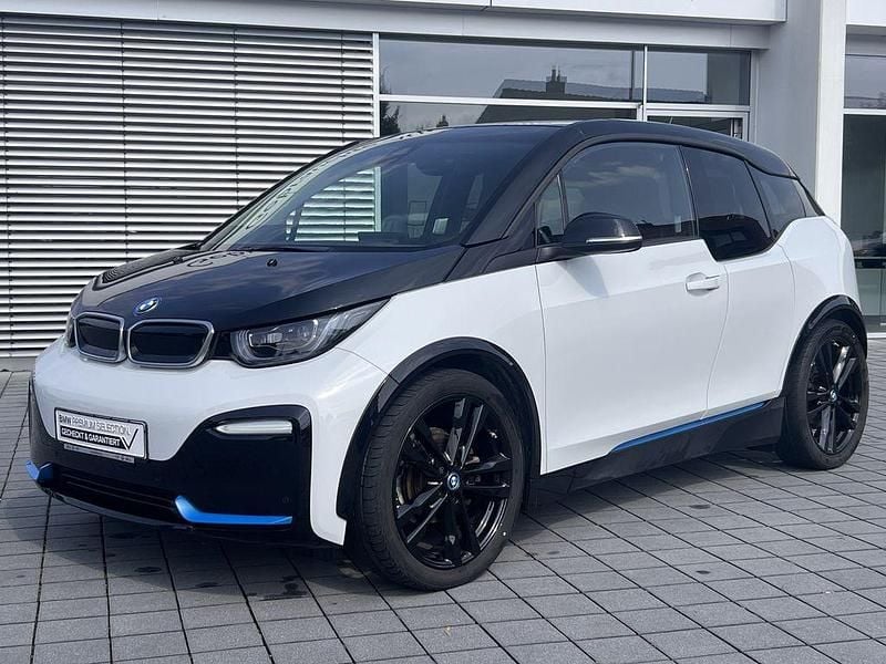 Weiß Gebraucht 2021 BMW i3 Kleinwagen | 21.850 € (Fairer Preis) - Bild 1/4