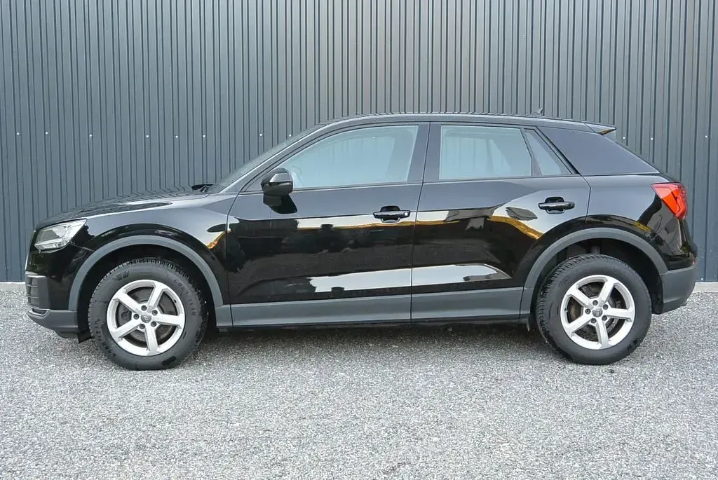 Gebraucht Audi Q2 Basis 150 PS (110 kW) 2017 Schwarz SUV