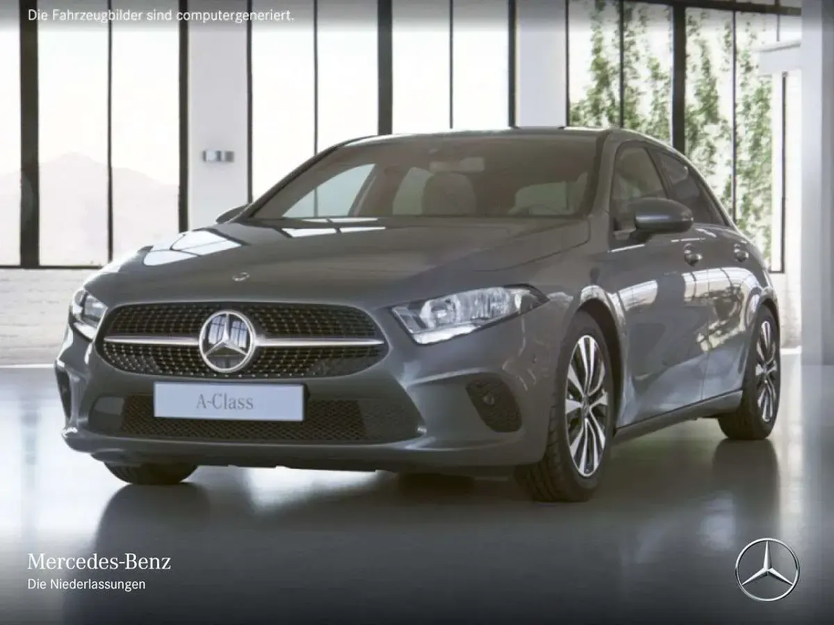 Gebraucht Mercedes A250 Style 160 PS (117 kW) 2022 Grau Limousine