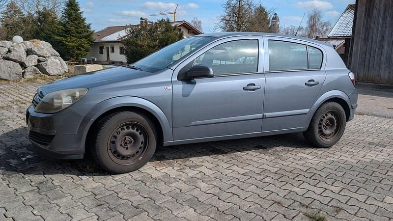 Gebraucht Opel Astra 105 PS (77 kW) 2004 Grau Limousine