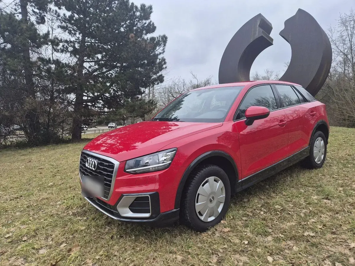 Gebraucht Audi Q2 Comfort 116 PS (85 kW) 2020 Rot SUV