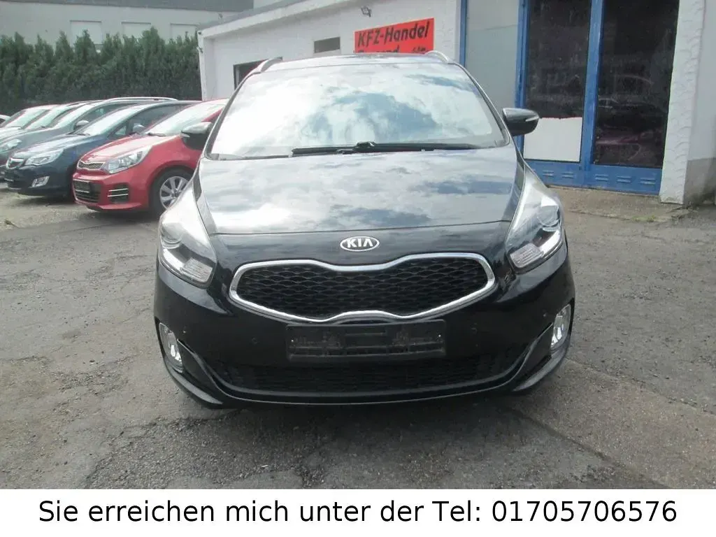 Gebraucht Kia Carens Vision 166 PS (122 kW) 2014 Schwarz Van / Kleinbus