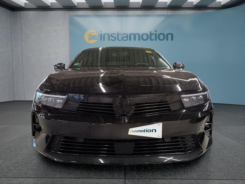 Gebraucht Opel Astra 131 PS (96 kW) 2025 Schwarz Limousine