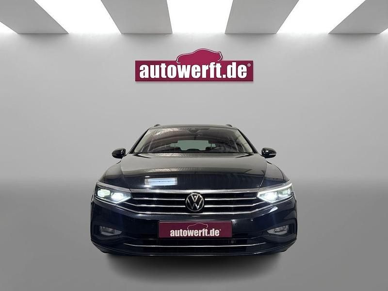 Gebraucht VW Passat S 150 PS (110 kW) 2023 Schwarz Kombi