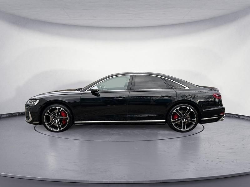 Gebraucht Audi S8 571 PS (419 kW) 2024 Schwarz Limousine