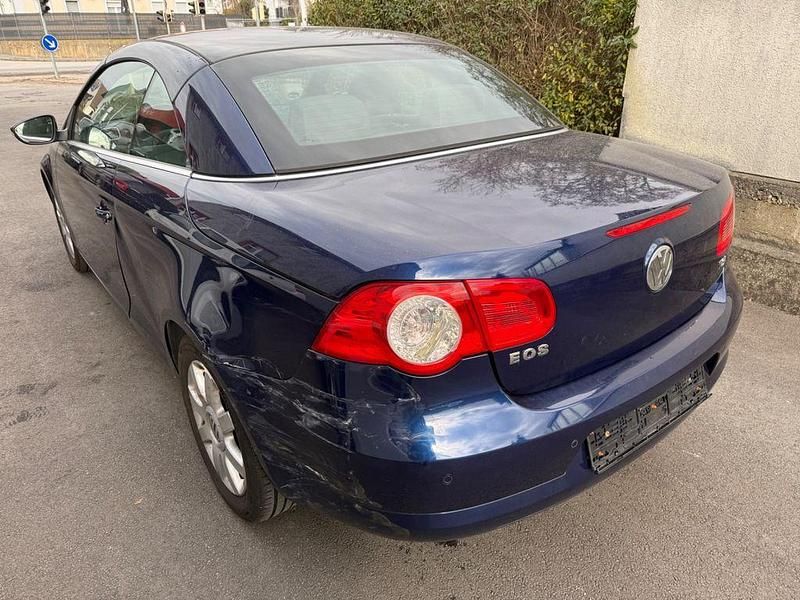 Gebraucht VW Eos 160 PS (117 kW) 2009 Blau Cabrio