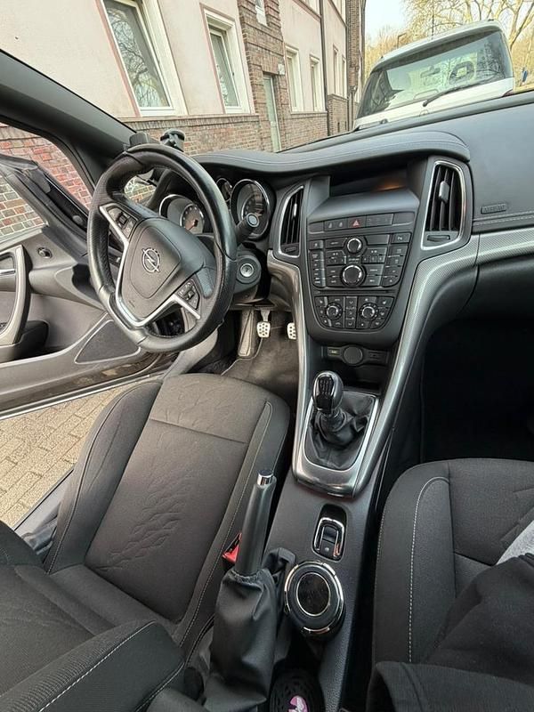 Gebraucht Opel Cascada 120 PS (88 kW) 2014 Schwarz Cabrio