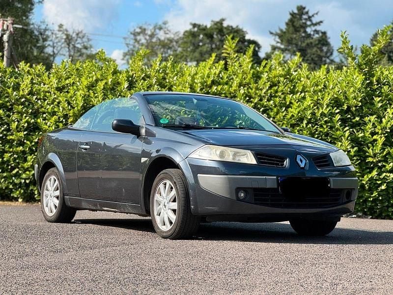Gebraucht Renault Mégane Cabriolet Authentique 111 PS (81 kW) 2007 Grau Cabrio