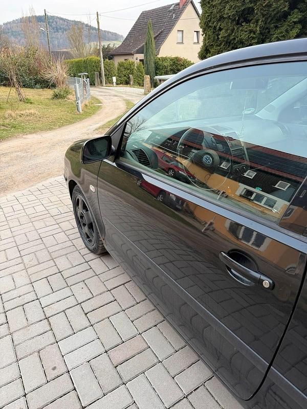 Gebraucht VW Polo 75 PS (55 kW) 2001 Schwarz Kleinwagen