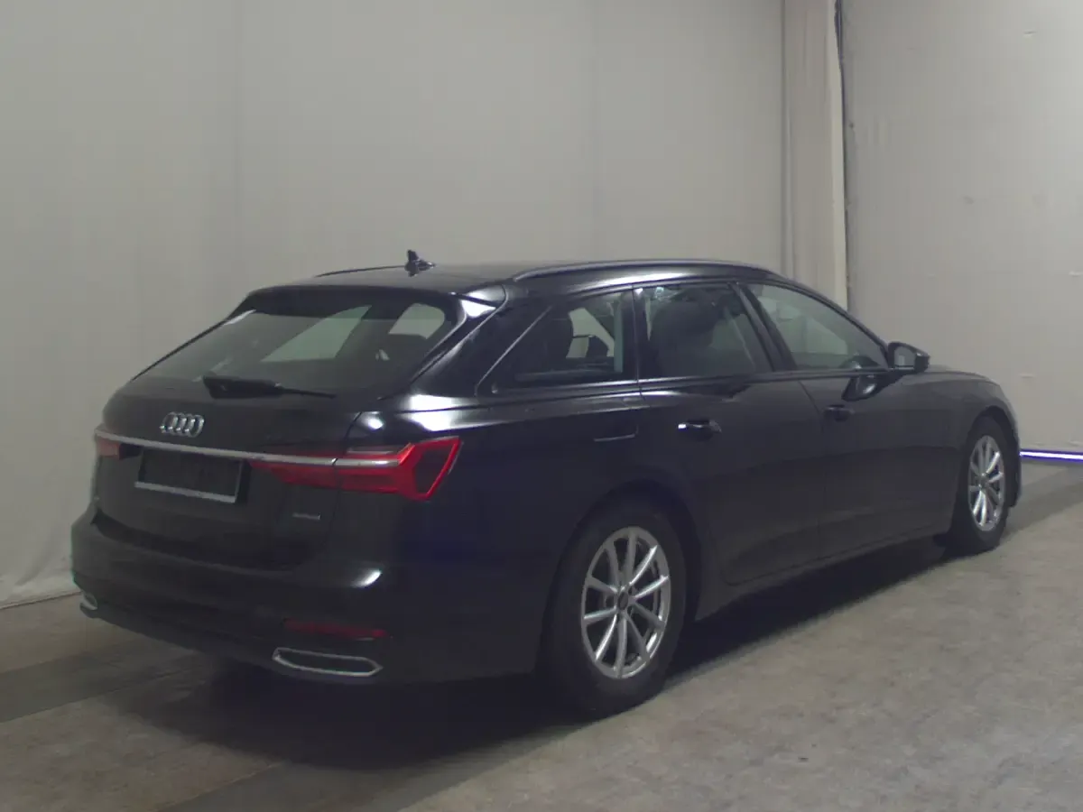 Gebraucht Audi A6 Basis 286 PS (210 kW) 2022 Schwarz Kombi