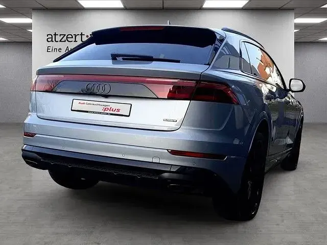 Gebraucht Audi Q8 S-Line 394 PS (289 kW) 2026 Satellitsilber metallic SUV