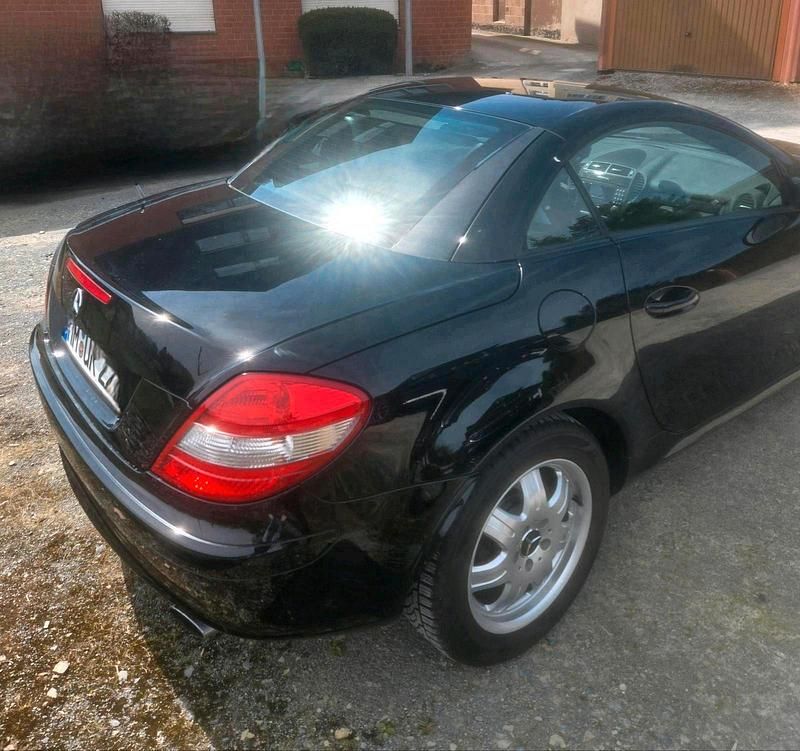 Gebraucht Mercedes SLK200 163 PS (119 kW) 2004 Schwarz Cabrio
