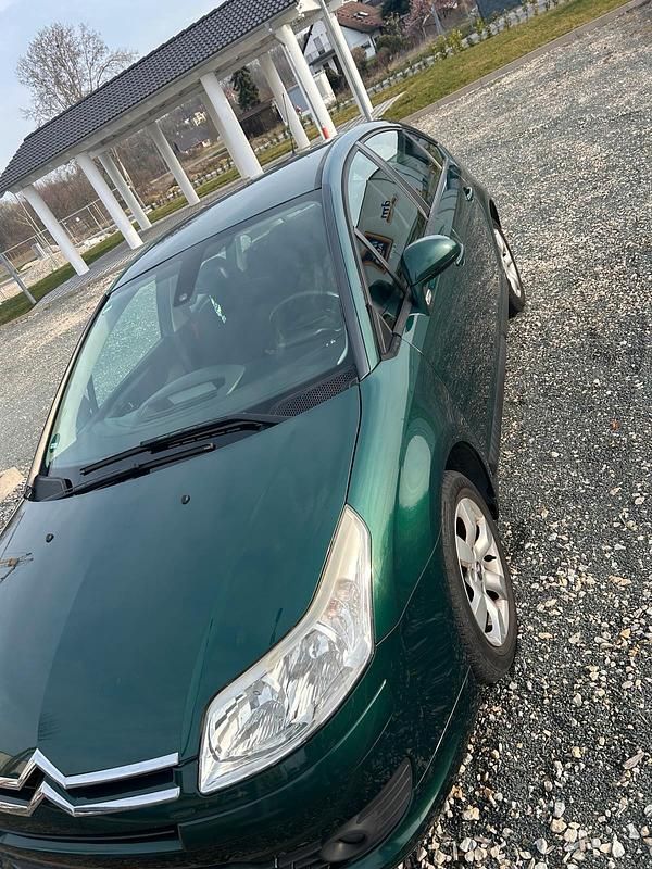 Gebraucht Citroën C4 110 PS (80 kW) 2009 Grün Limousine