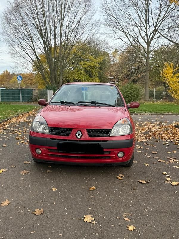 Rot Gebraucht 2002 Renault Clio II Kleinwagen | 1.600 € (Fairer Preis) - Bild 1/4