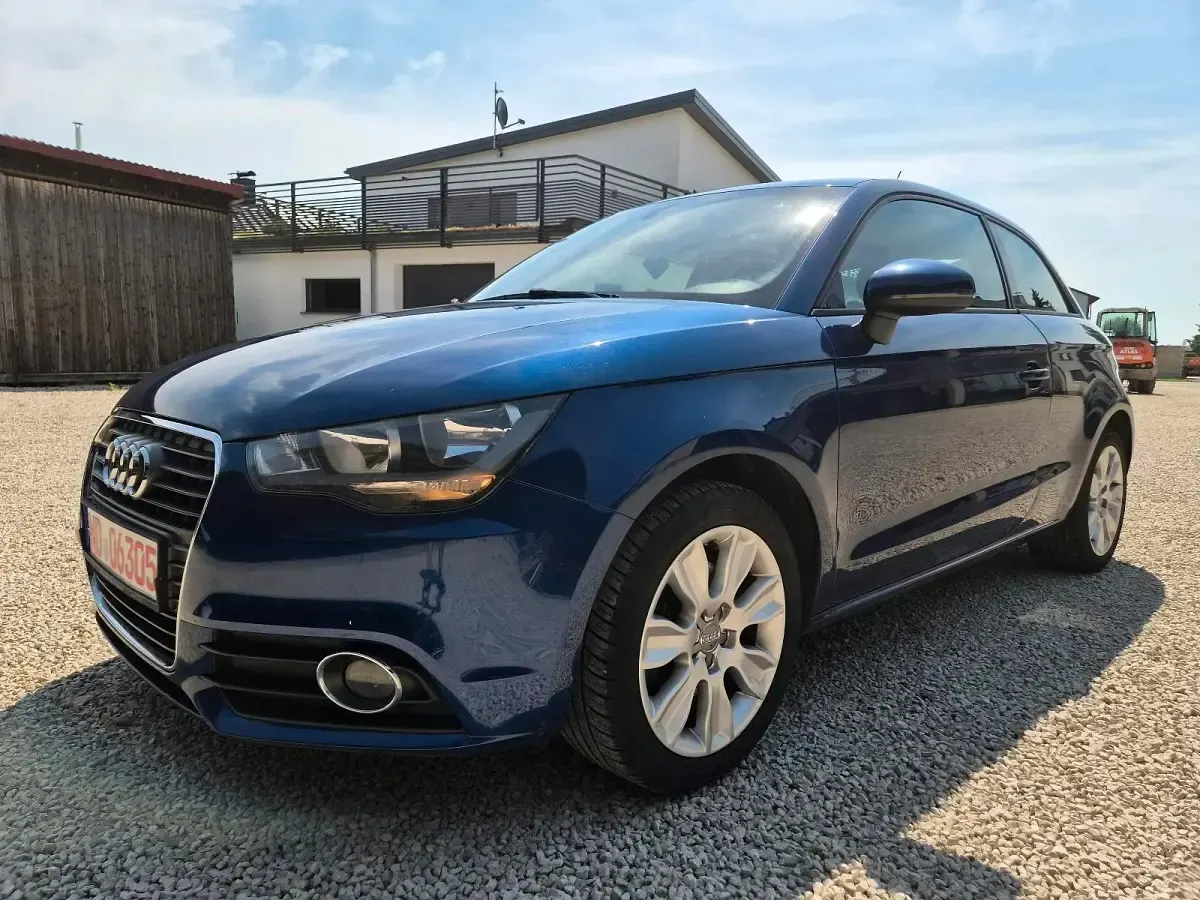Gebraucht Audi A1 122 PS (89 kW) 2011 Blau Kleinwagen