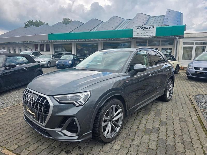 Grau Gebraucht 2020 Audi Q3 S-Line SUV | 27.890 € (Fairer Preis) - Bild 1/4
