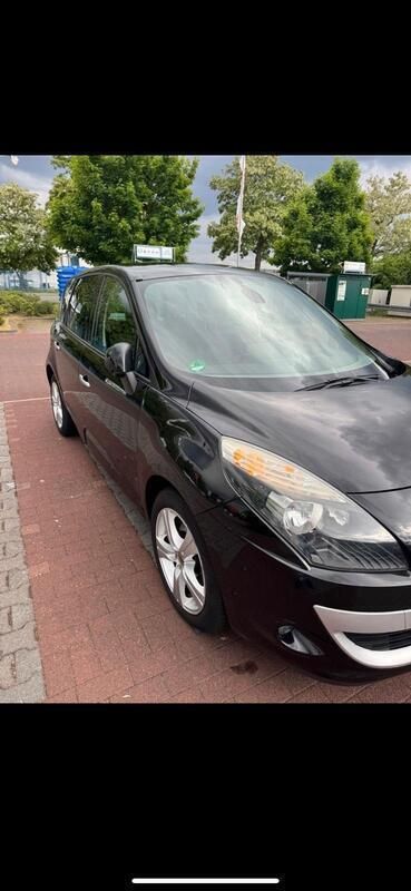 Schwarz Gebraucht 2010 Renault Scénic III Van / Kleinbus | 4.990 € (Fairer Preis) - Bild 1/4