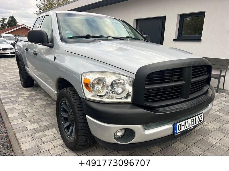 Gebraucht Dodge Ram 345 PS (253 kW) 2008 Silber Pickup