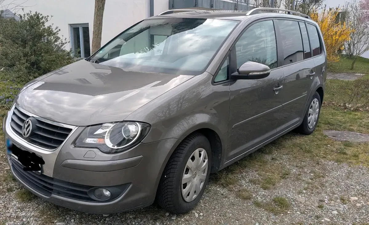 Gebraucht VW Touran Freestyle 140 PS (102 kW) 2009 Grau Van / Kleinbus